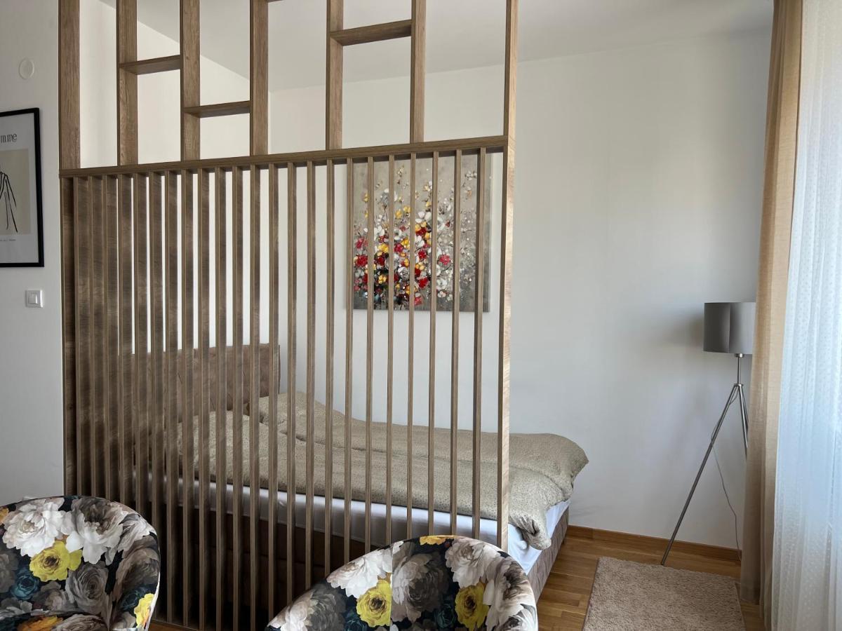 Apartment Charlie Private Parking Novi Sad Dış mekan fotoğraf